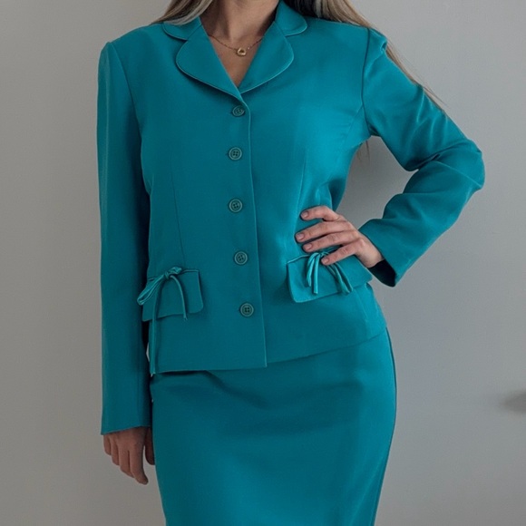 Courtenay Dresses & Skirts - Vintage Courtenay Tiffany Blue Skirt Suit Set Y2K Bow Pocket Detail Size M
